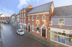 Gainsborough’s former Barclays branch to go under the hammer